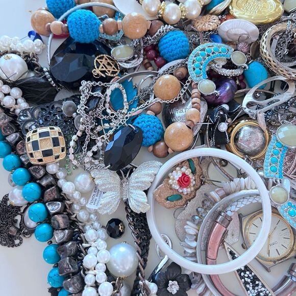 5lb. Craft Junk Broken Jewelry Lot - Picture 5 of 8